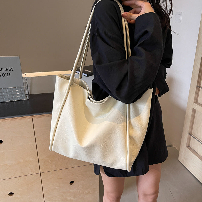 Soft Leather Shoulder Bag Large Capacity Commuter Totes Shopping Travel Bags For Women
