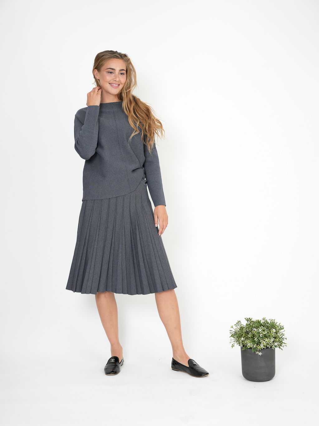 Pleated Knit Skirt