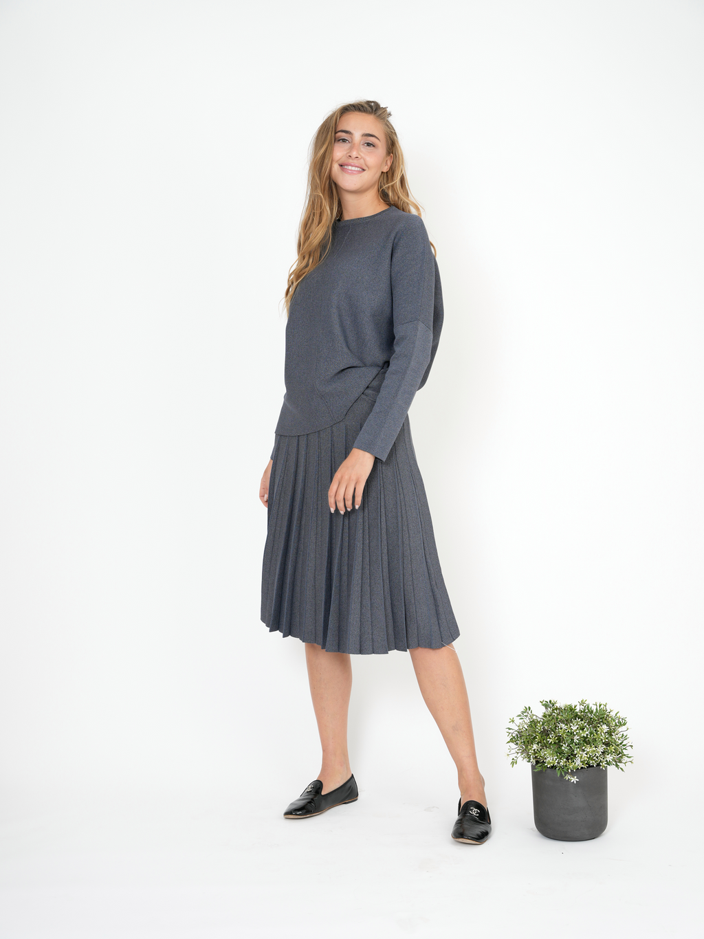 Pleated Knit Skirt