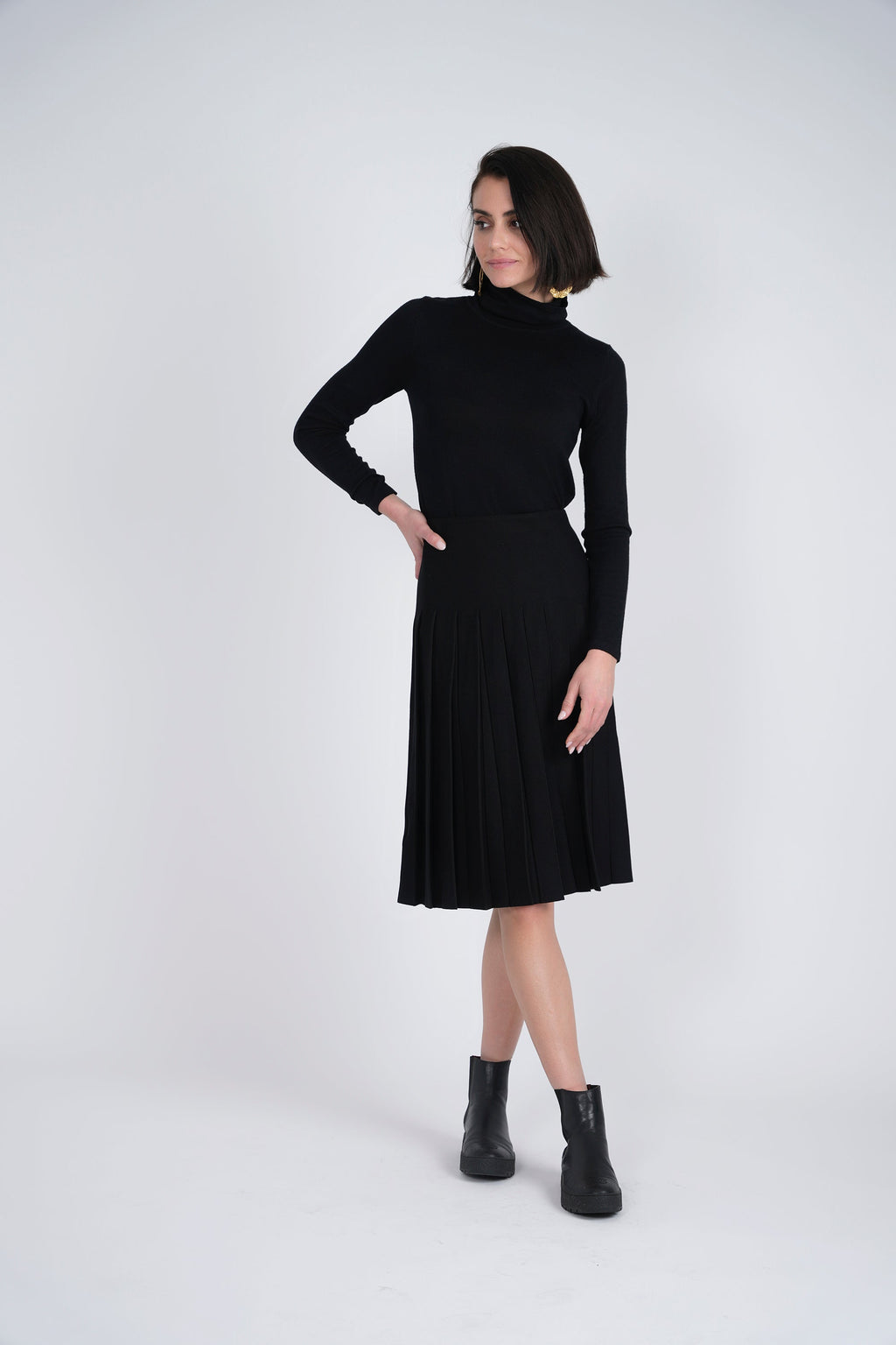 Knit Pleated Skirt