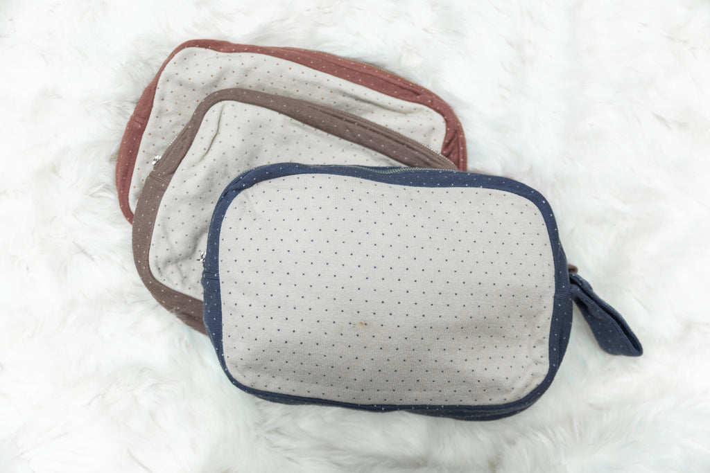 Knitted Blanket with Pouch
