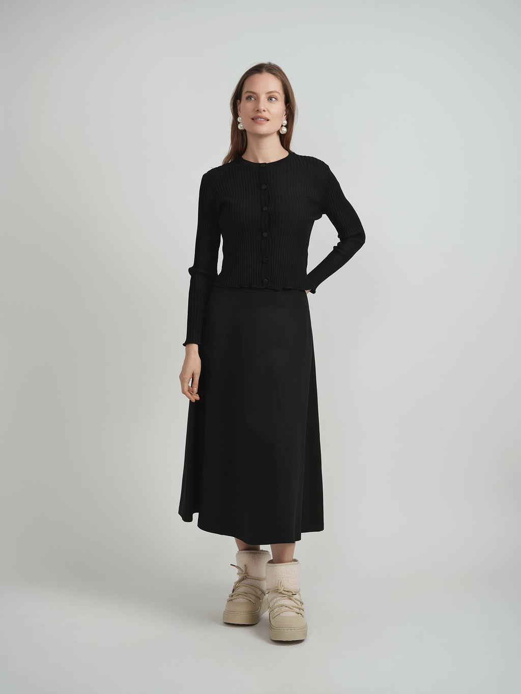 Wide Rib Cropped Knit Cardigan