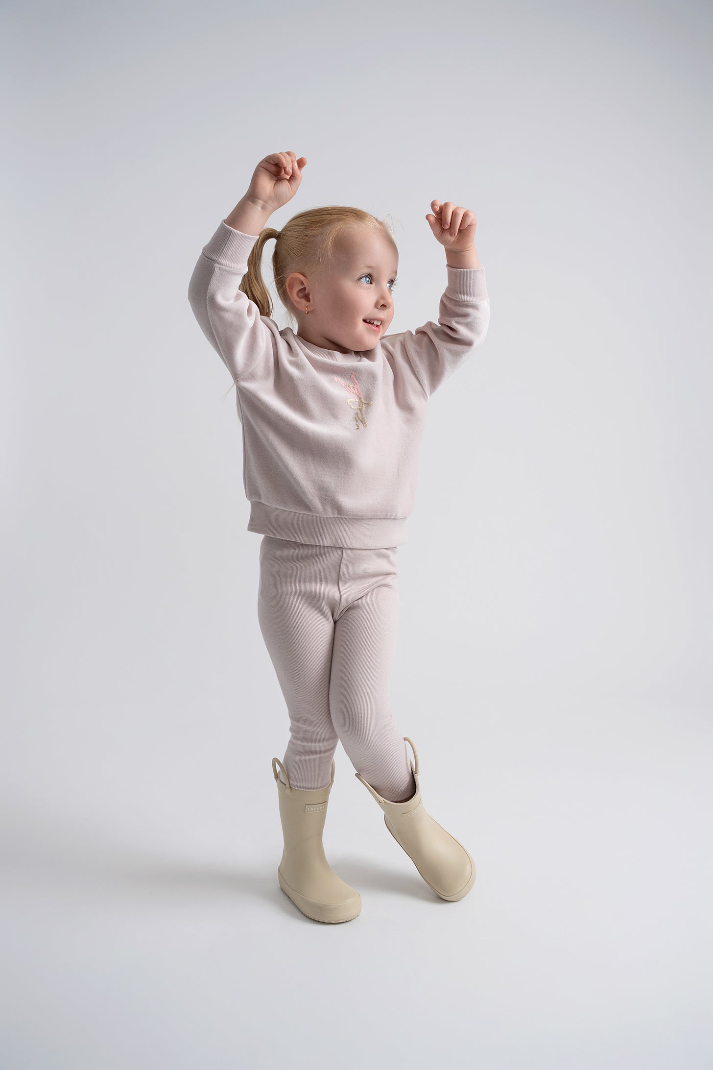 Ballerina Embroidered Set