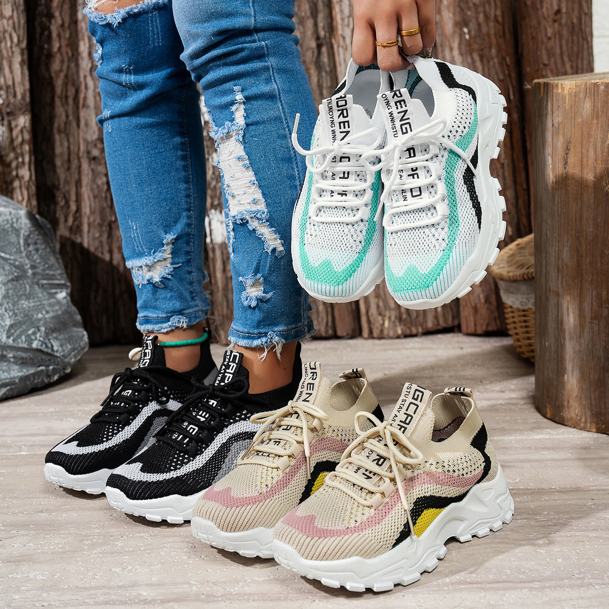 Stylish And Lightweight Soft Bottom Sports Women's Casual Shoes